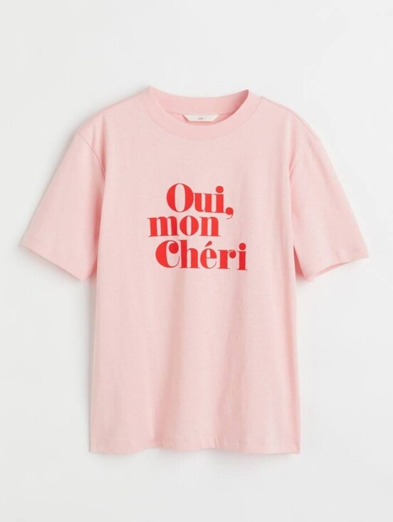 H&M Tops - 🩷❤️EUC H&M "Oui, Mon Cheri Graphic T-Shirt" (Yes, My Darling in French) XXL❤️🩷